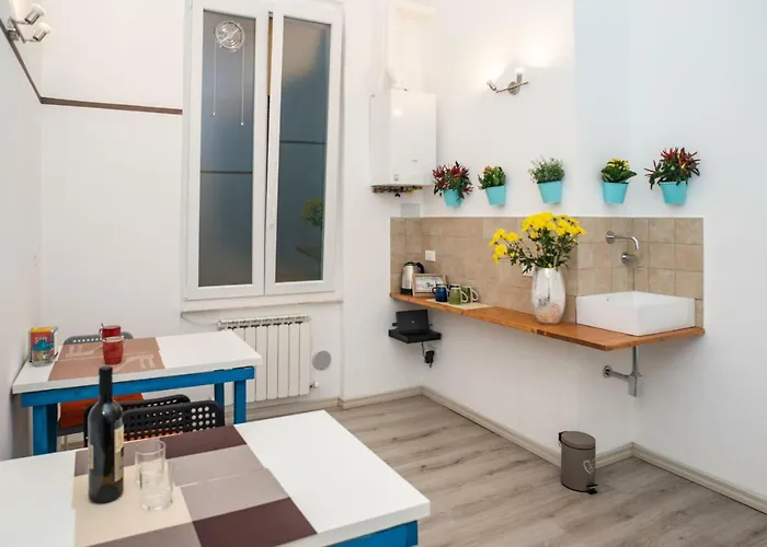 Shelley Гостевой дом 3*