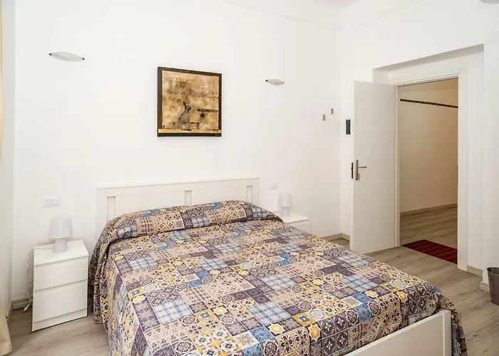 Shelley Гостевой дом 3*